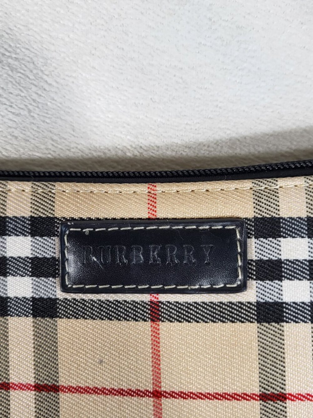 VINTAGE BURBERRY NOVA CHECK SHOULDER MINI BAG - Picture 4 of 16